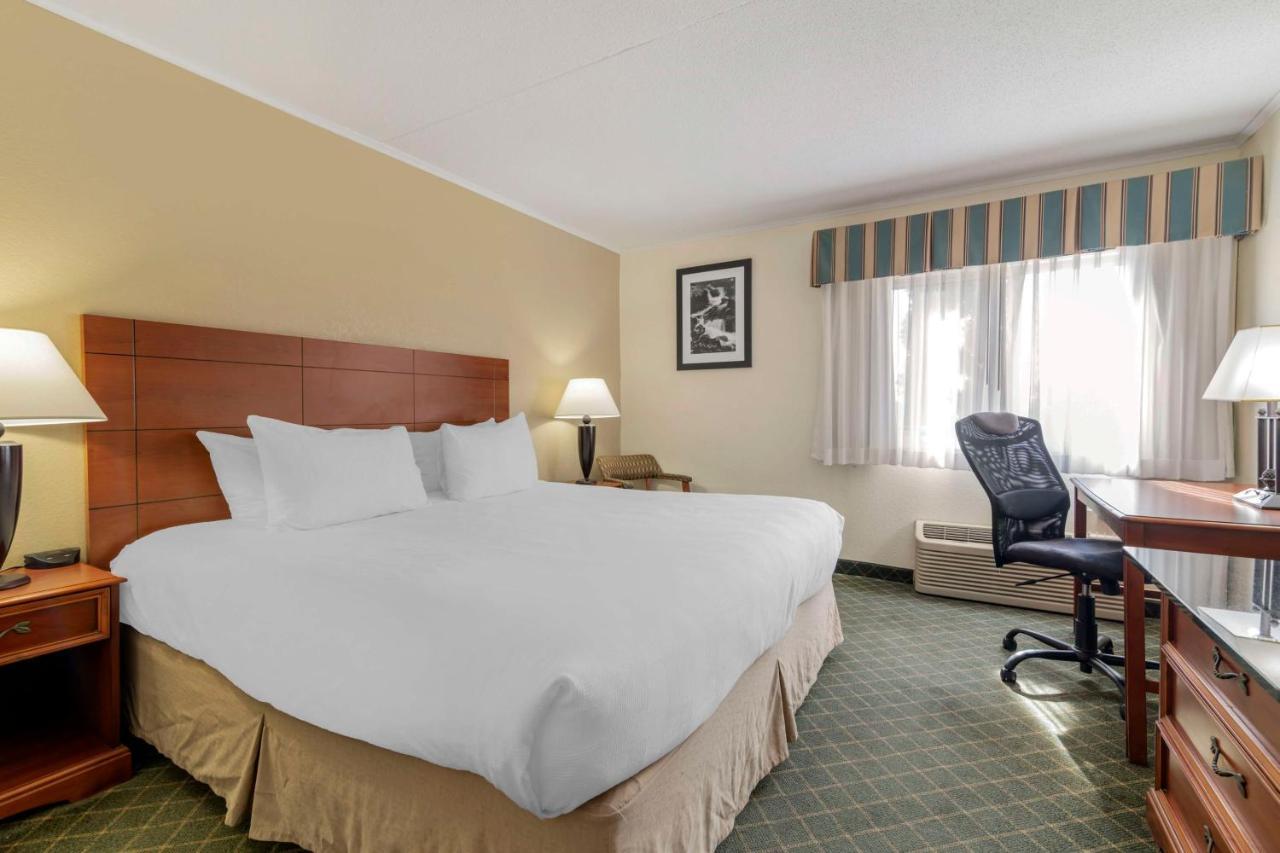 Best Western Plus Augusta Civic Center Inn Exterior foto