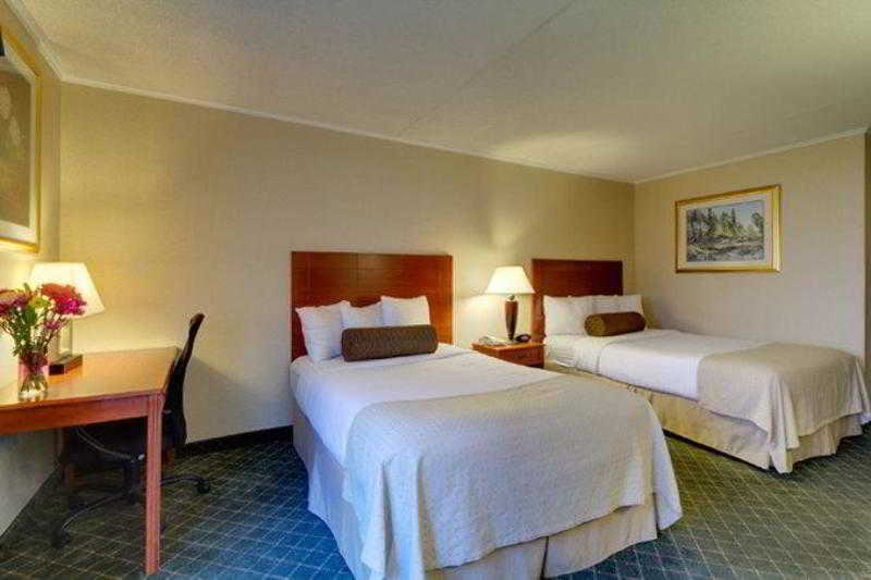 Best Western Plus Augusta Civic Center Inn Exterior foto
